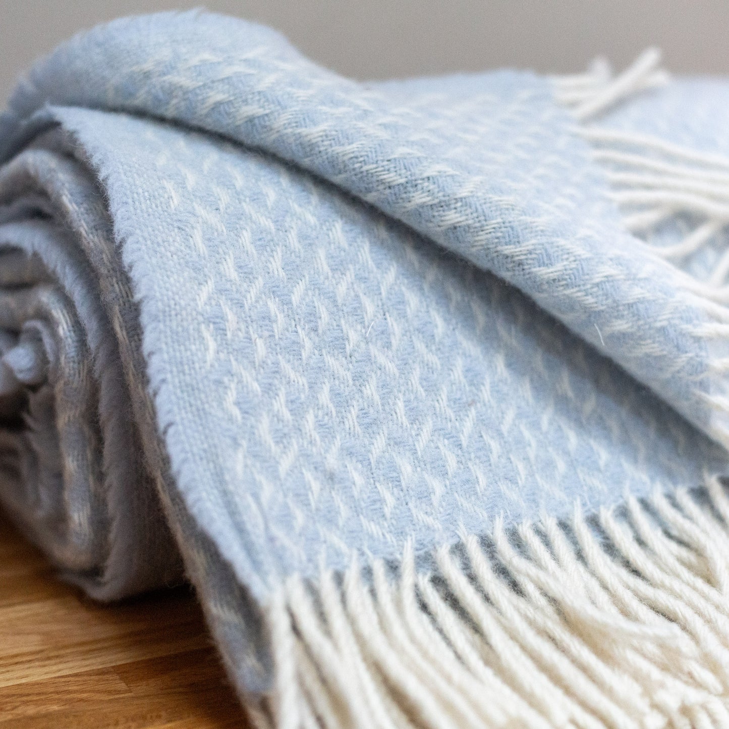Diamond Powder Wool Blanket