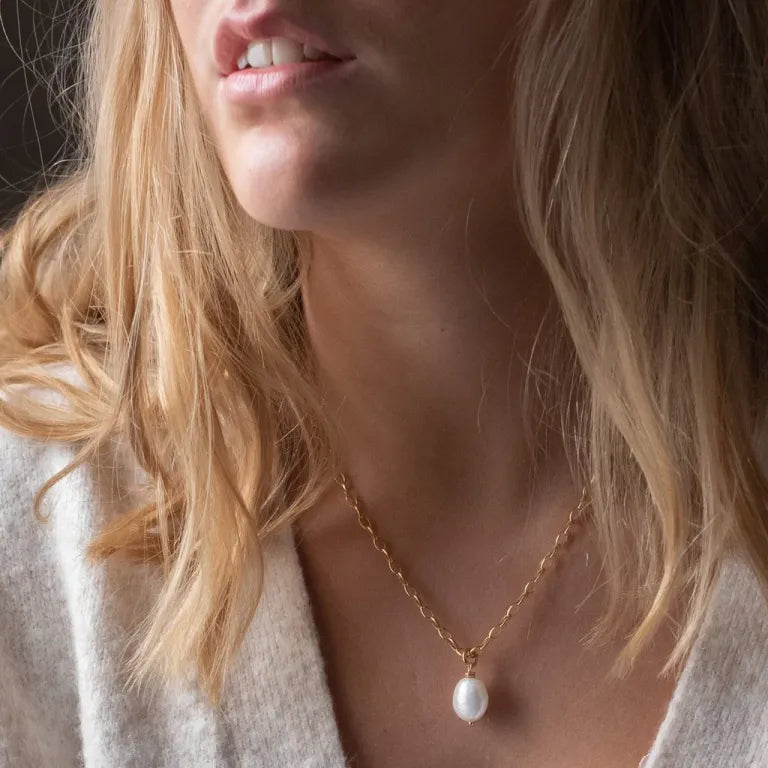 Chunky Chain Pearl Necklace